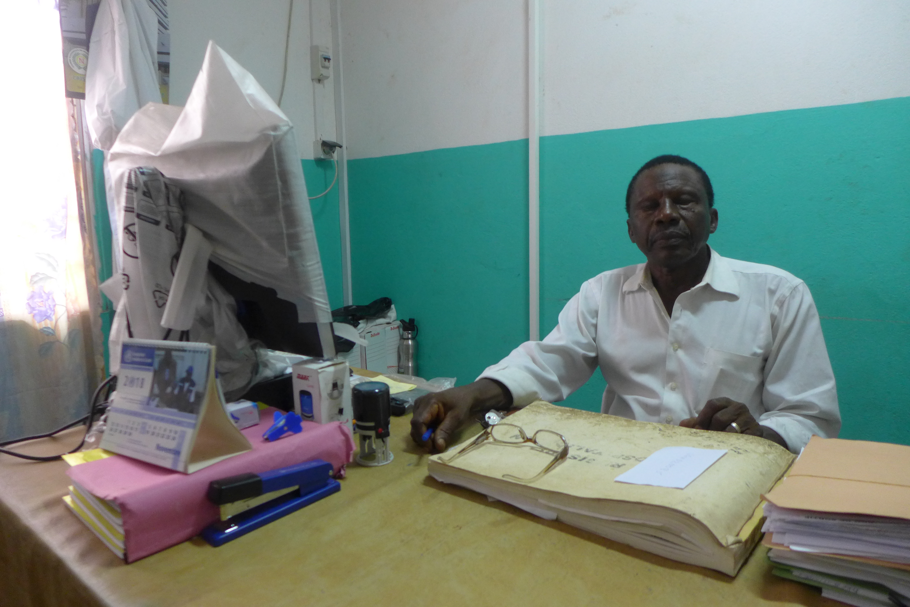 Foumah N’FANSOUMANE, directeur de l’hôpital régional de Boké dans le Nord-Ouest de la Guinée.