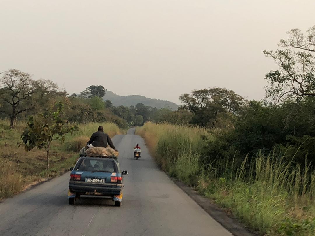 Kissidougou, l’étape du soir n’est plus qu’à une heure de route.