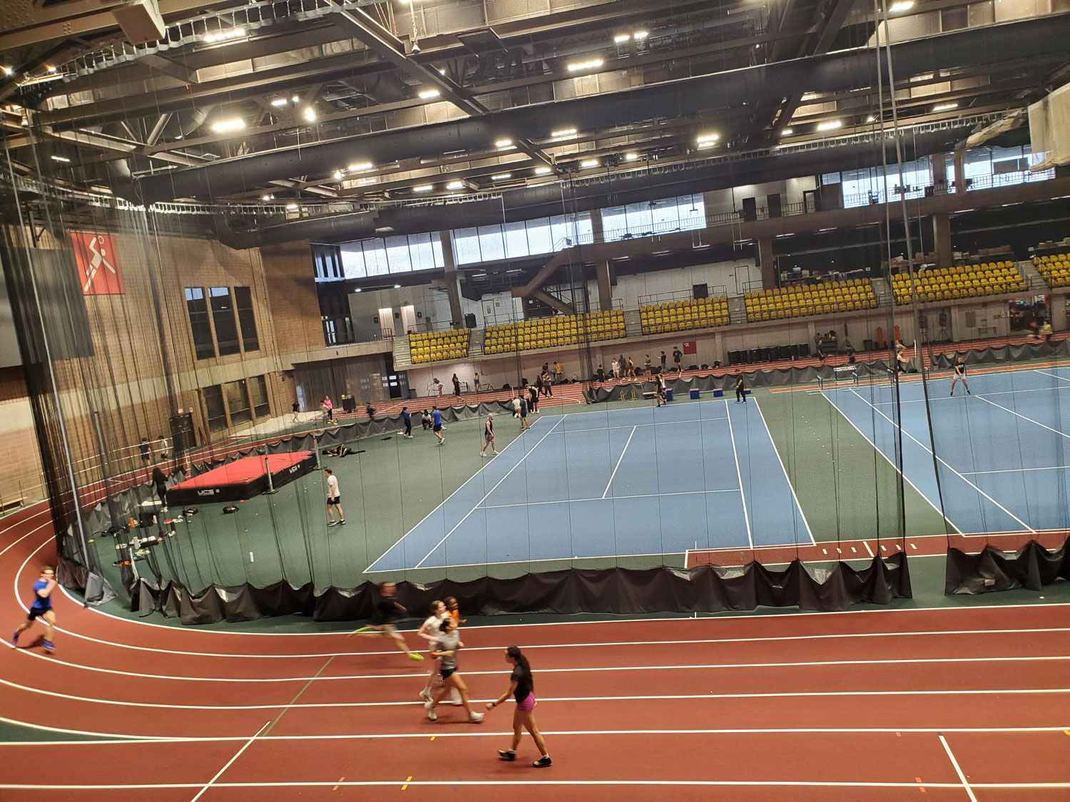 La grande salle omnisport du centre ROBILLARD © Globe Reporters