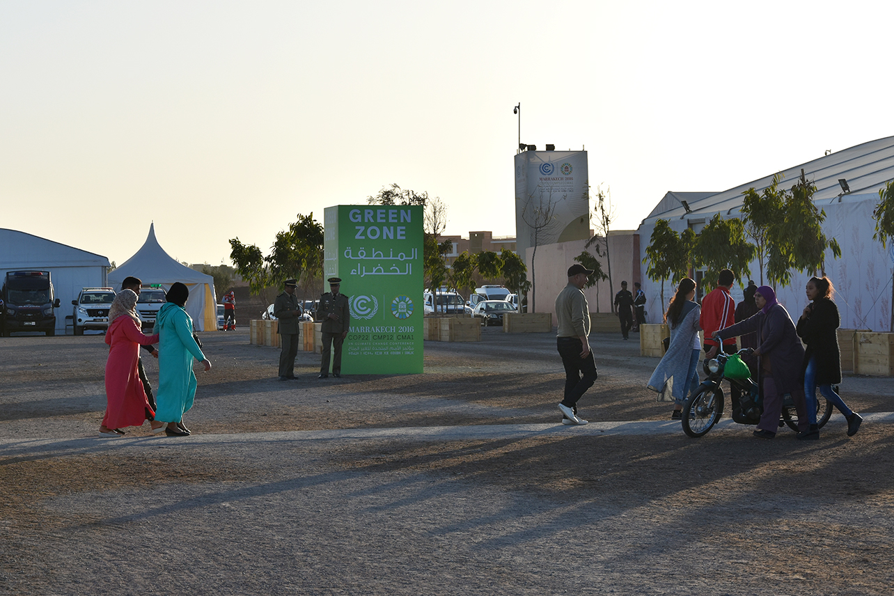 L’entrée de la zone verte, la zone de la société civile