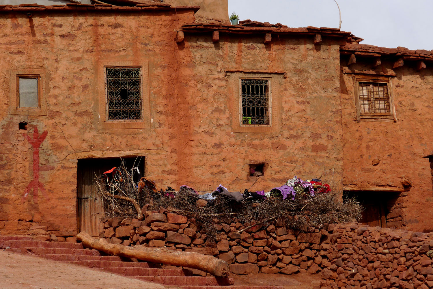 Dans les rues de Tizi N’oucheg