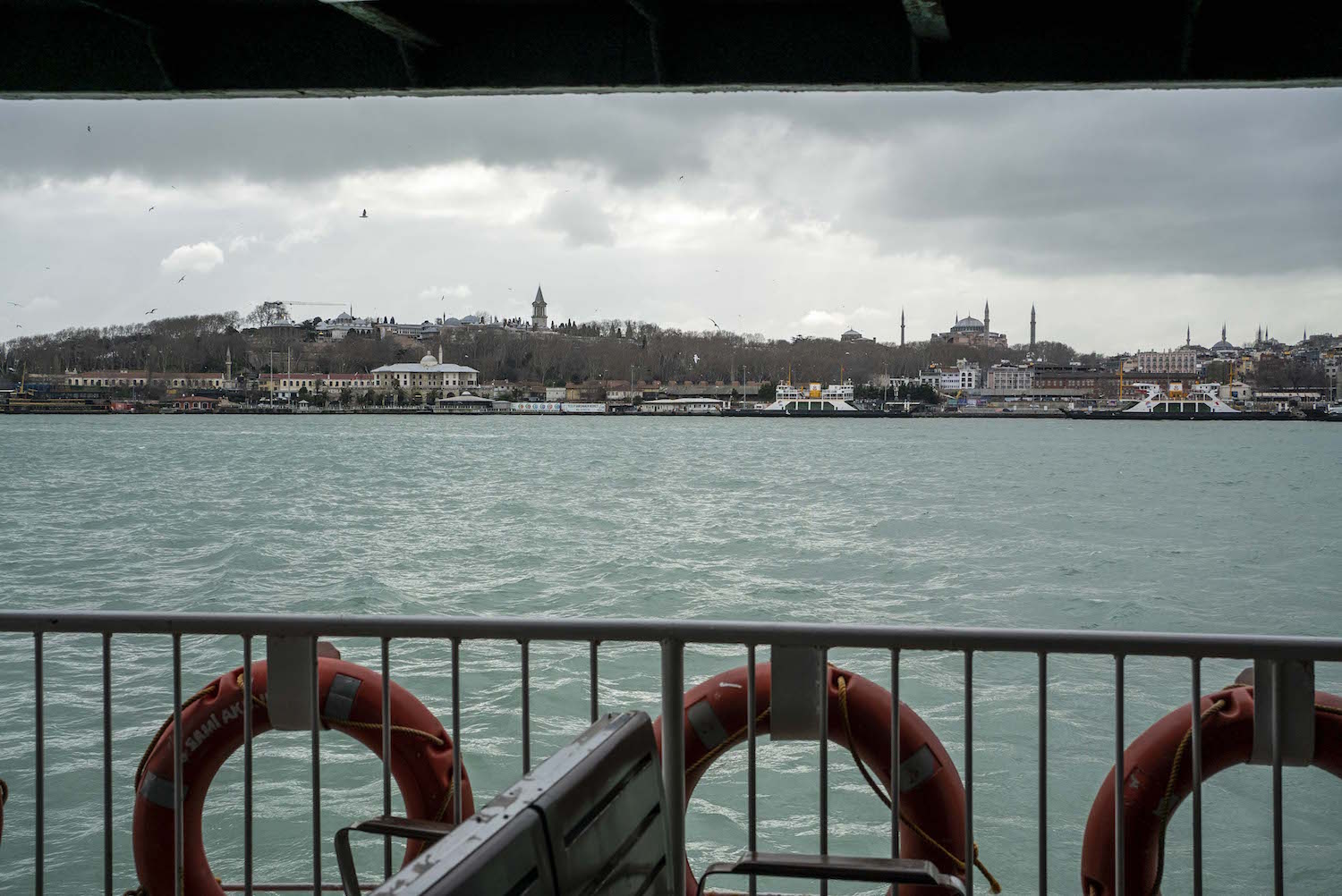 On peut voir les monuments les plus touristiques d’Istanbul : ici le palais de Topkapi et Sainte-Sophie  © Globe Reporters