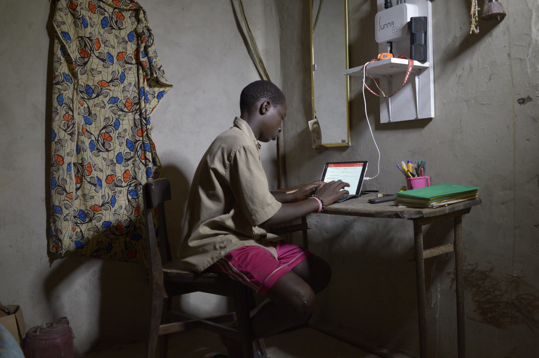 Le village de Nioumoun en Casamance au Sénégal où le premier lampadaire solaire a été installé. ©Sunna Design 