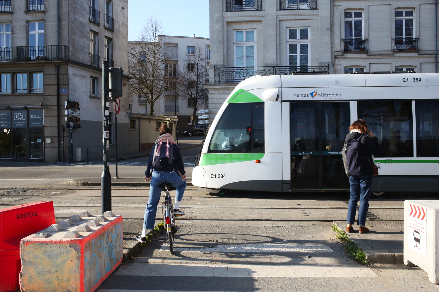 Le tramway à Nantes, avant l’arrêt Chantiers navals © Globe Reporters