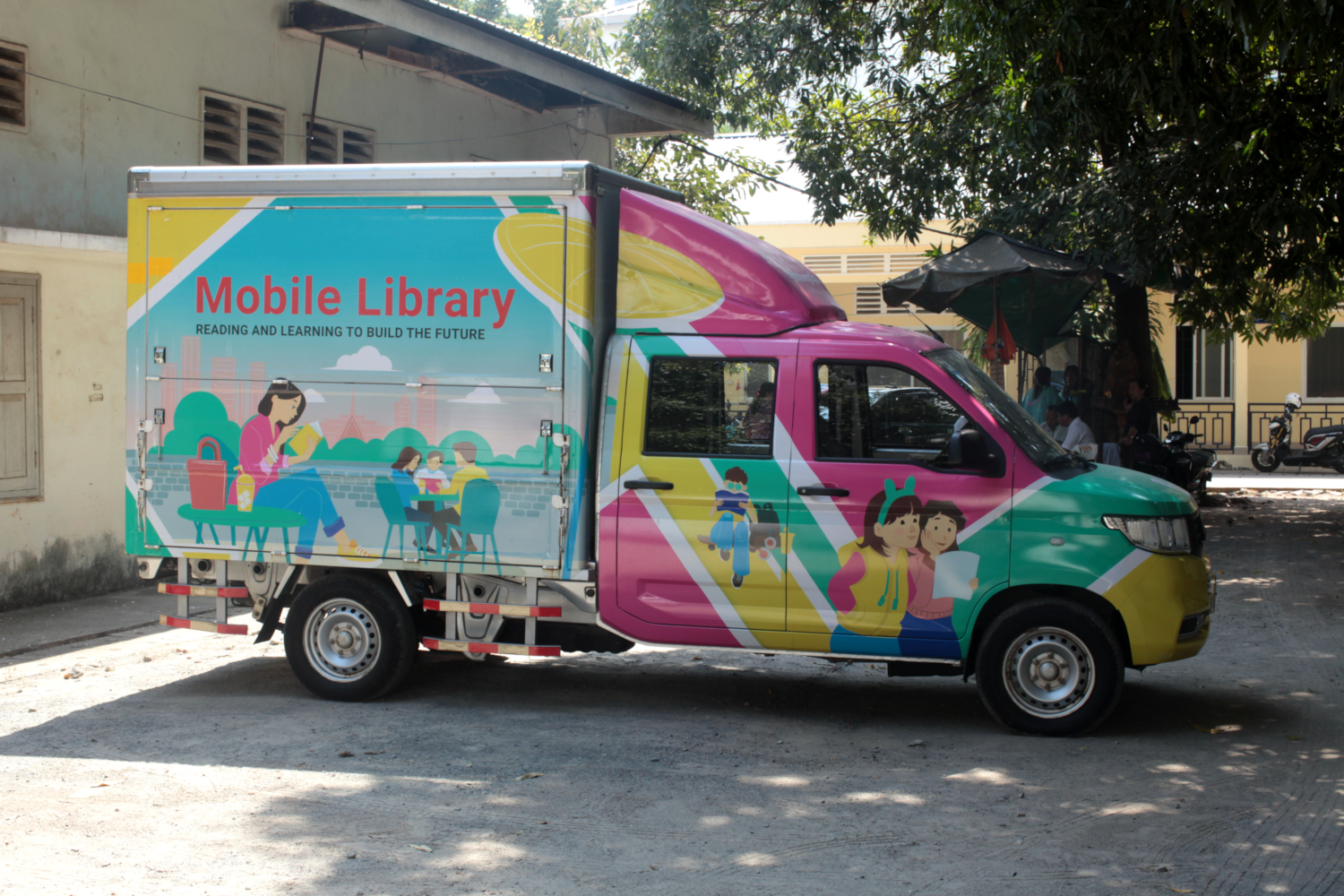 Le camion-bibliothèque © Globe Reporters