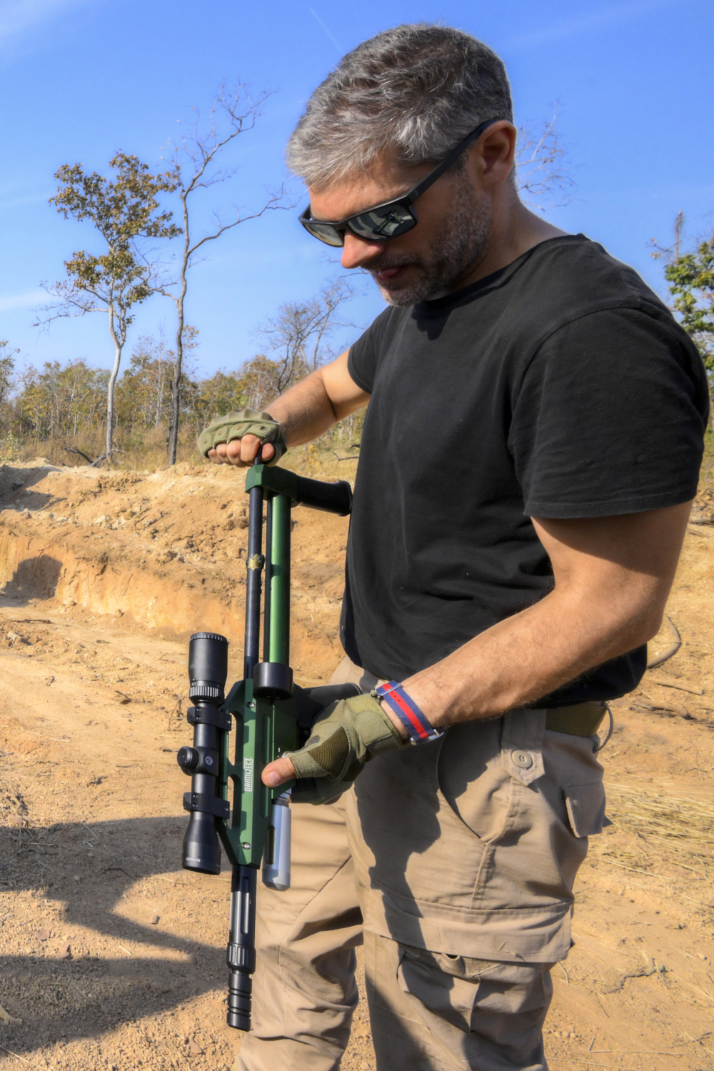 Romain LEGRAND au travail © Jeremy Holden Rising Phoenix