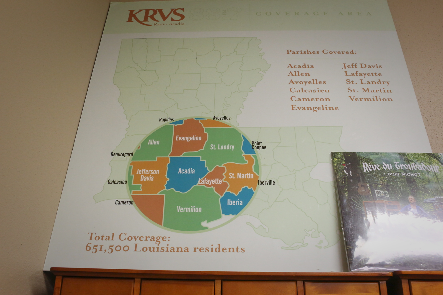 La carte de la zone couverte par KRVS, avec le nom de chaque paroisse (« parish »), l’équivalent d’un canton. Il manque toutefois la zone de Lake Charles © Globe Reporters