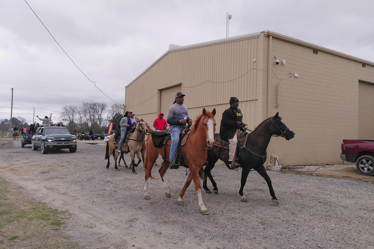 Un « trail ride » de Black cowboys à Opelousas © Globe Reporters