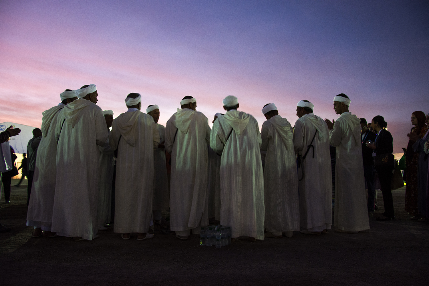 Chanteurs traditionnels au clair de lune