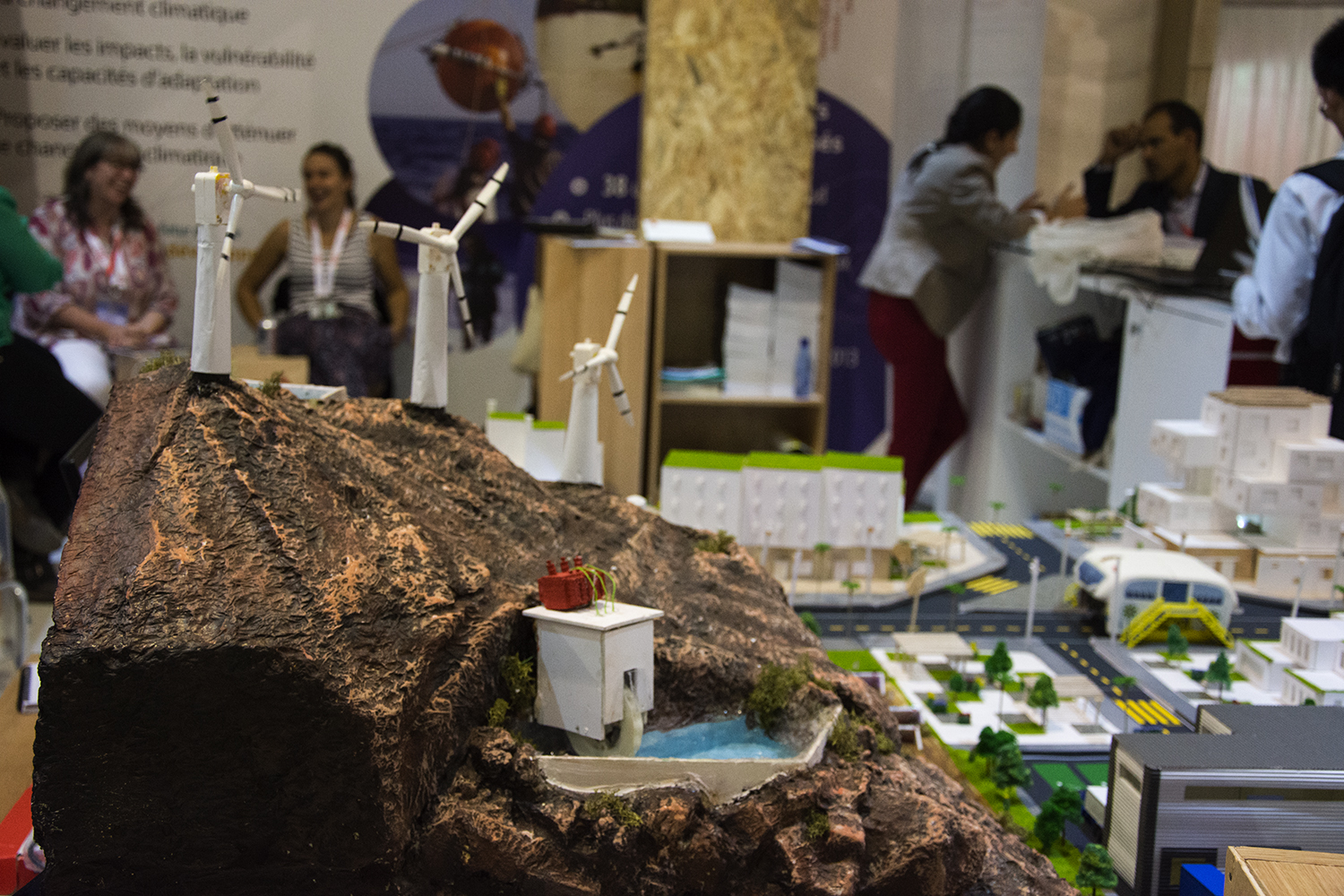 Une maquette de la smart city pensée par les étudiants de l’université de Rabat : le parc éolien