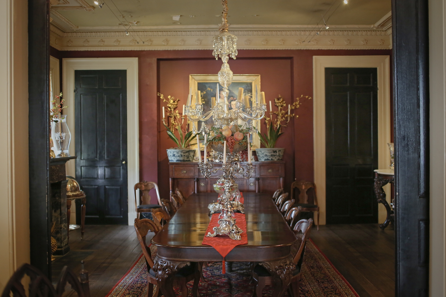 Salle de dîner dans la bâtisse historique où habitaient les maîtres de la plantation © Globe Reporters