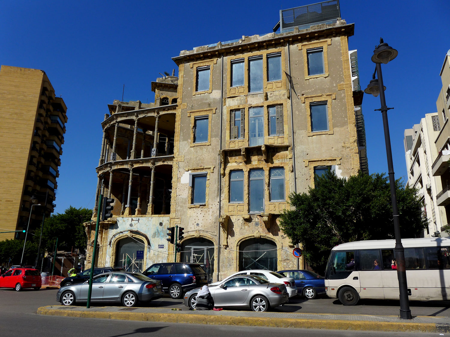 La maison jaune qui devrait devenir un musée