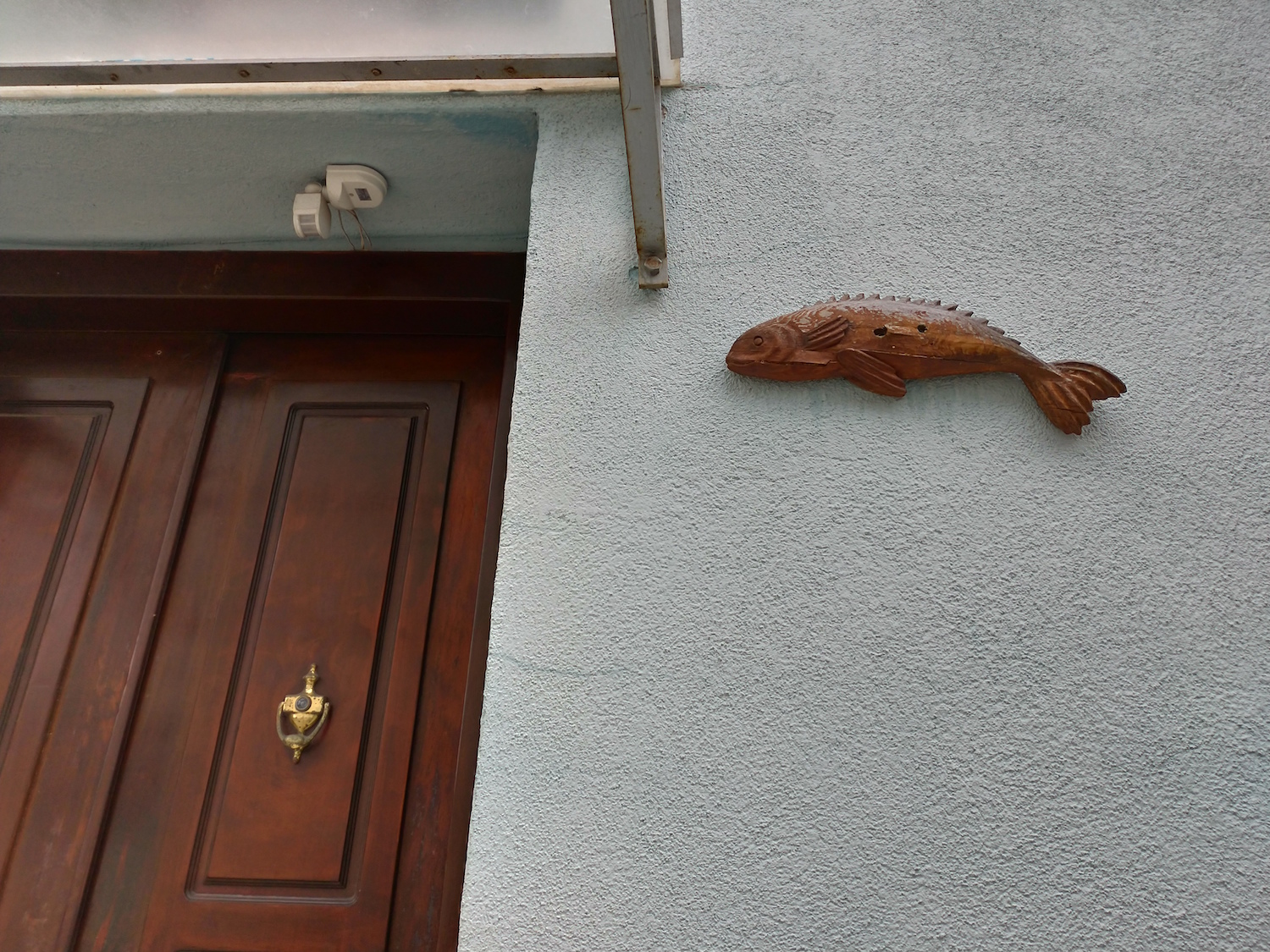 La maison du biologiste marin est facilement identifiable… © Globe Reporters