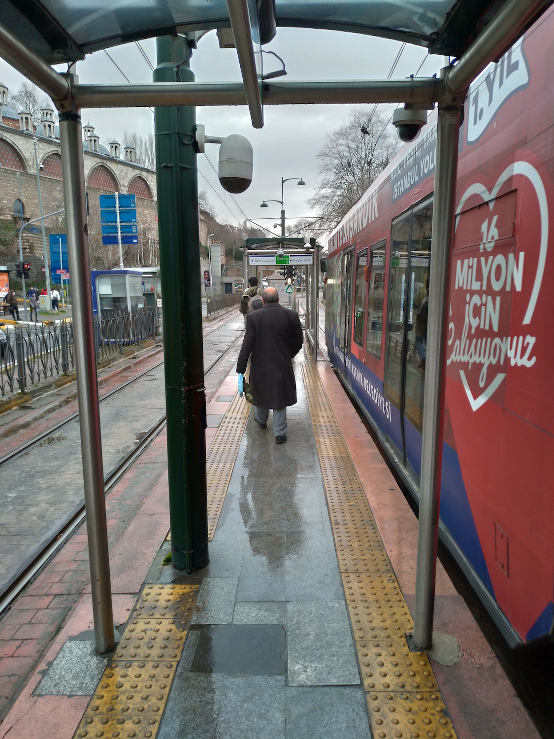 Arrivée à Tophane, un quartier historique de l’arrondissement de Beyoglu, sur la rive européenne d’Istanbul © Globe Reporters