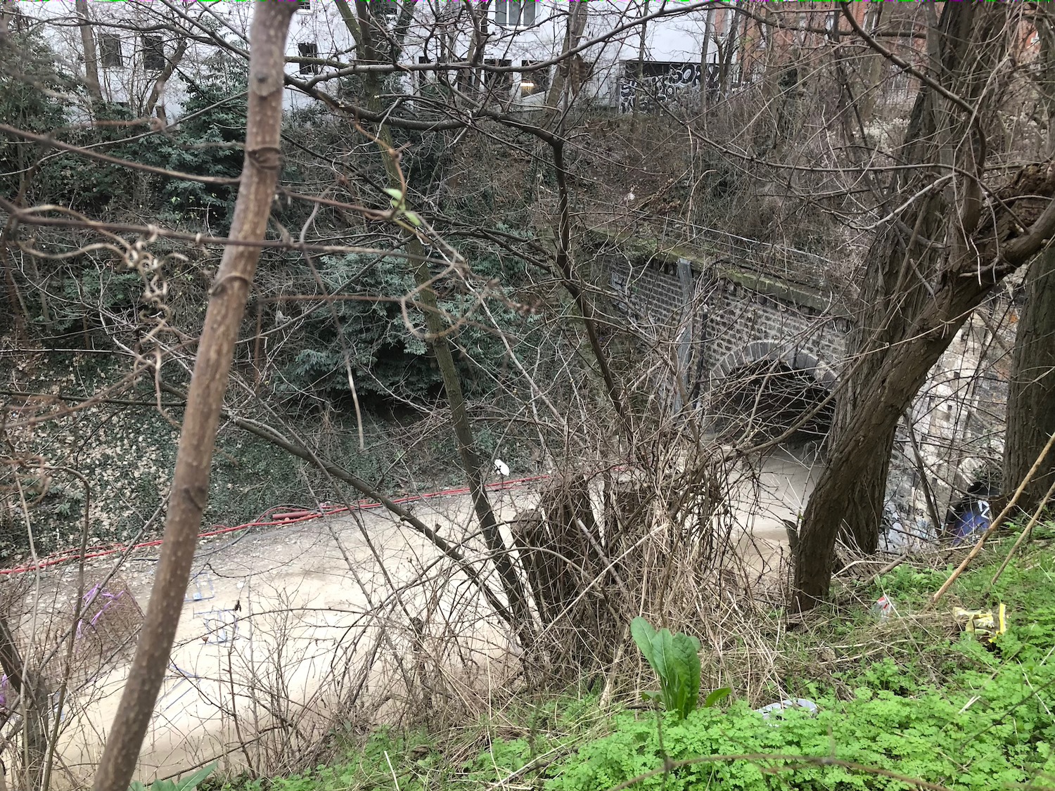 L’un des souterrains qu’empruntaient les trains de la petite ceinture © Globe Reporters