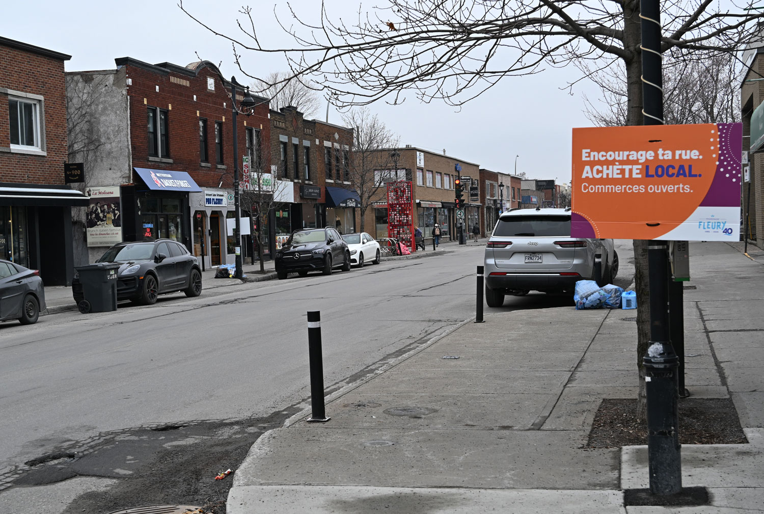 La promenade Fleury, dans le district de Mme&nbsp;GOULET, est un lieu où l’on retrouve beaucoup de commerces de proximité (restaurants, banques, épiceries, librairies, etc.)  © Globe Reporters