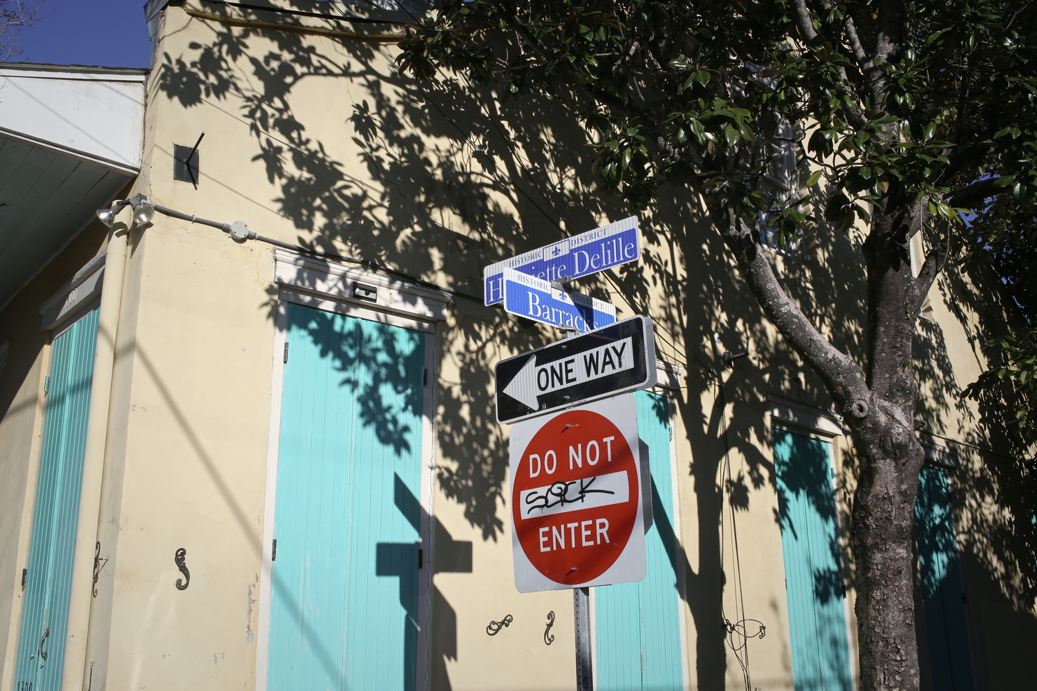 La rue Barracks, où se trouve le bar The Little People’s place © Globe Reporters