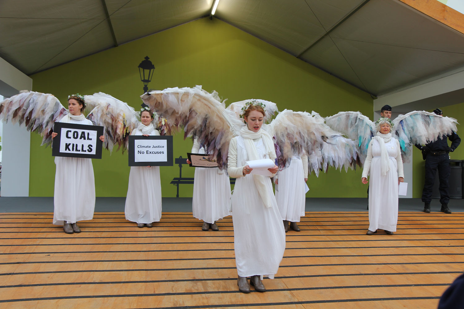 Une ONG australienne fait un happening pour attirer l’attention des participants